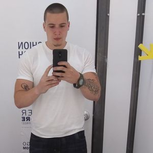 Meet your Posher, Brandon